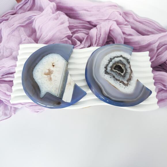 Large Druzy Agate Flat Moon Crystal Carving - Picture 5 of 9